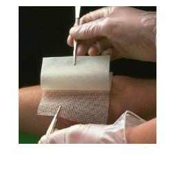 GARZA MEDICATA BACTIGRAS CON CLOREXIDINA ACETATO 0,5% 10X10CM 10 PEZZI - Dolomiti e Natura