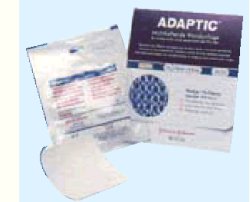MEDICAZIONE NON ADERENTE STERILE APTIC MISURA 7,6X7,6CM 10 PEZZI 2012ZI - Dolomiti e Natura